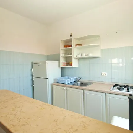 Dragan 1657 Apartment